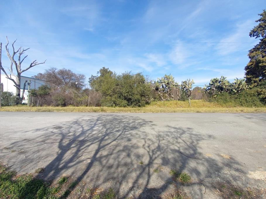 1 542 m² Land