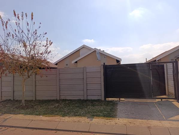 2 Bedroom House