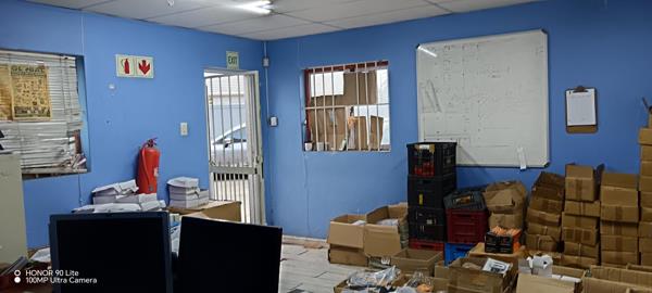 128 m² Commercial space