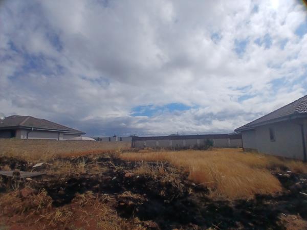 540 m² Land