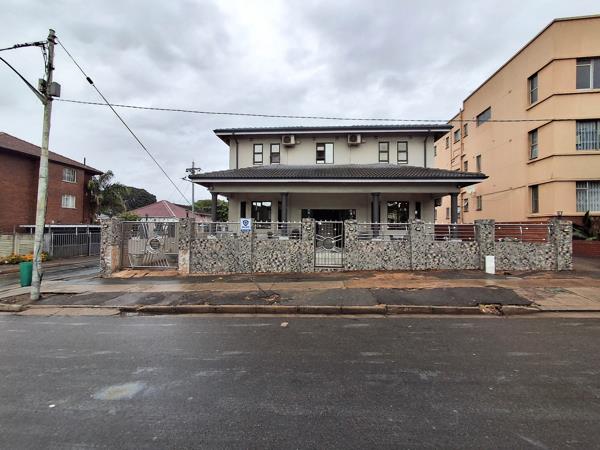 12 Bedroom House