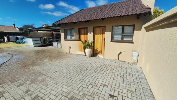 0.5 Bedroom Flat