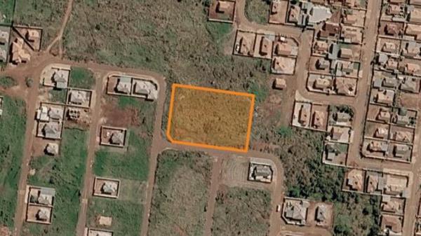 3 024 m² Land