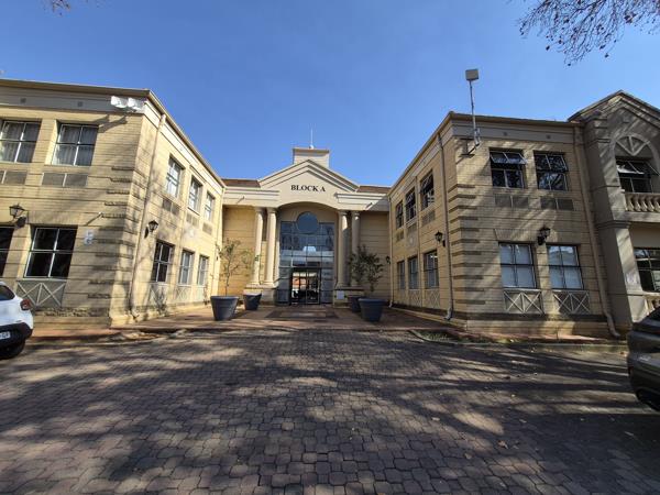 222 m² Commercial space