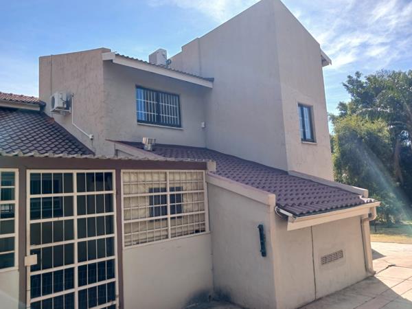 6 Bedroom House