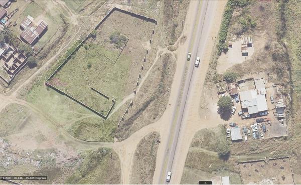 1 040 m² Land