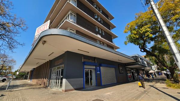 242 m² Commercial space