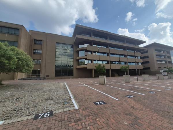 2 470 m² Commercial space