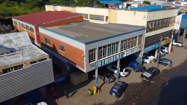 740 m² Industrial space