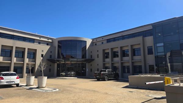 1 299 m² Commercial space