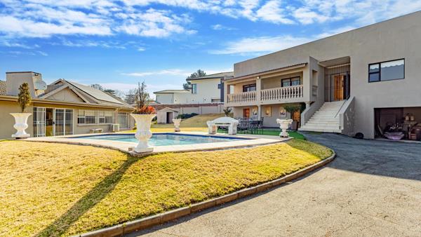 6 Bedroom House