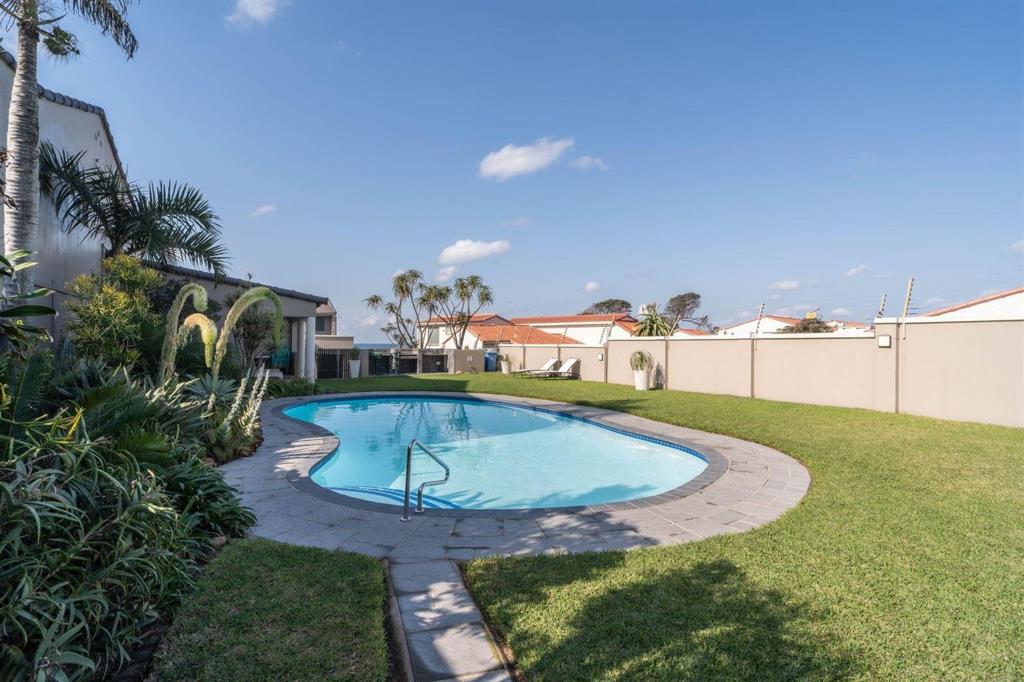 4 Bedroom Townhouse