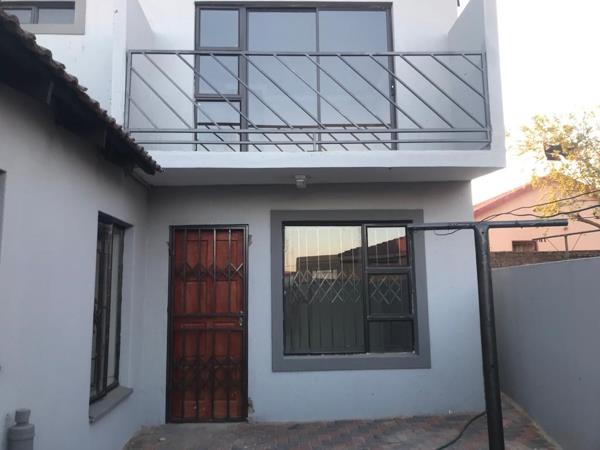 1 Bedroom House