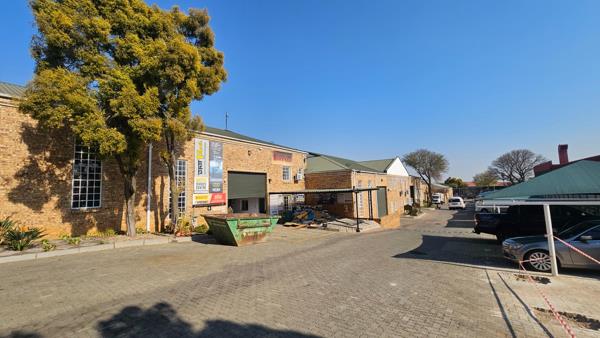351 m² Industrial space