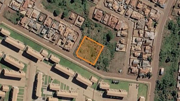 1 588 m² Land