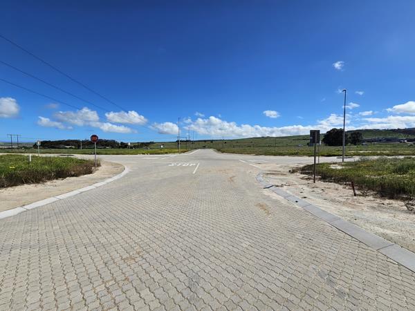 3 681 m² Land