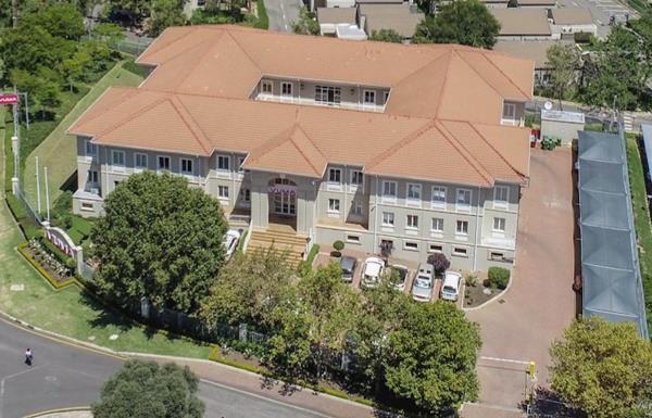 2 415 m² Commercial space