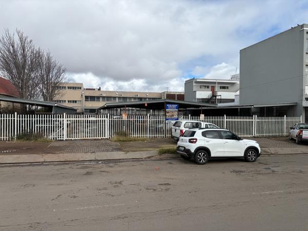 200 m² Commercial space