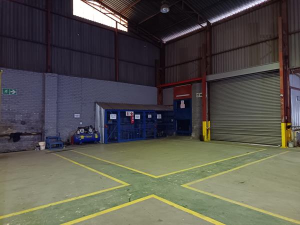 1 241 m² Industrial space