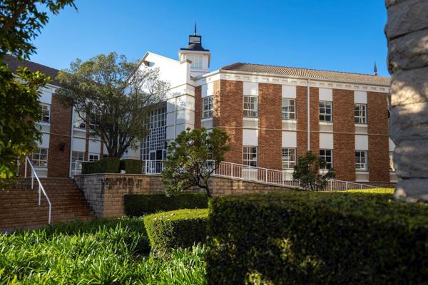 369 m² Commercial space