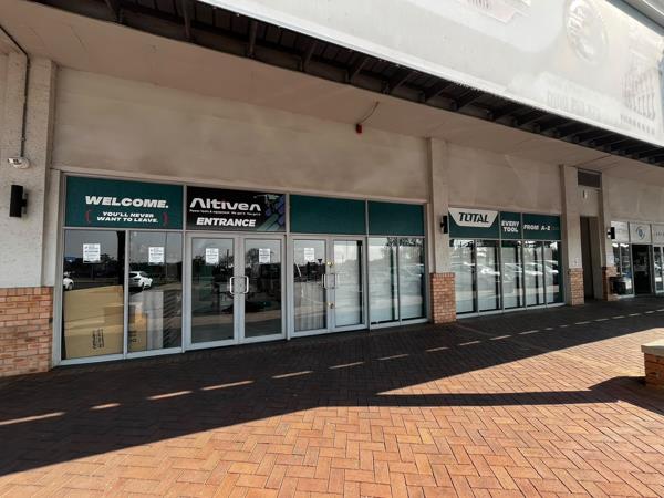 286 m² Retail Space