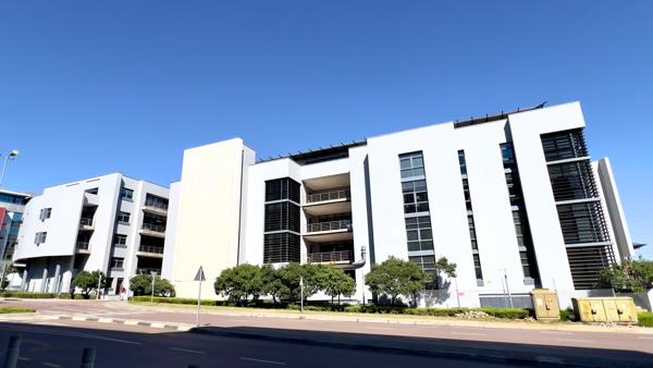 351 m² Office Space