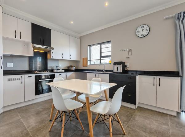 4 Bedroom Townhouse