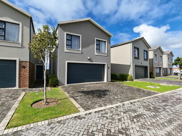 4 Bedroom Townhouse