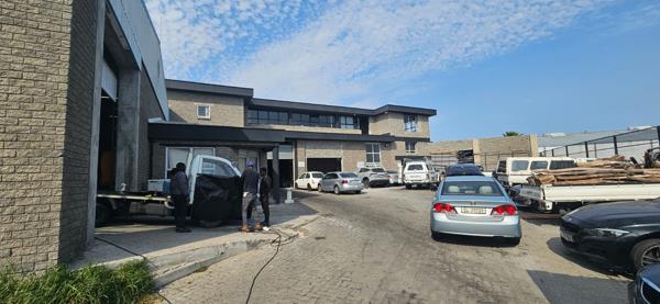2 705 m² Industrial space
