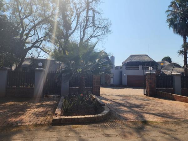 5 Bedroom House