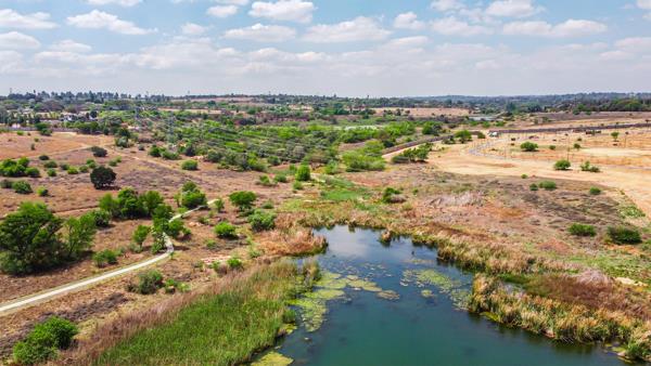 610 m² Land