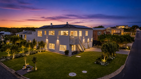 7 Bedroom House