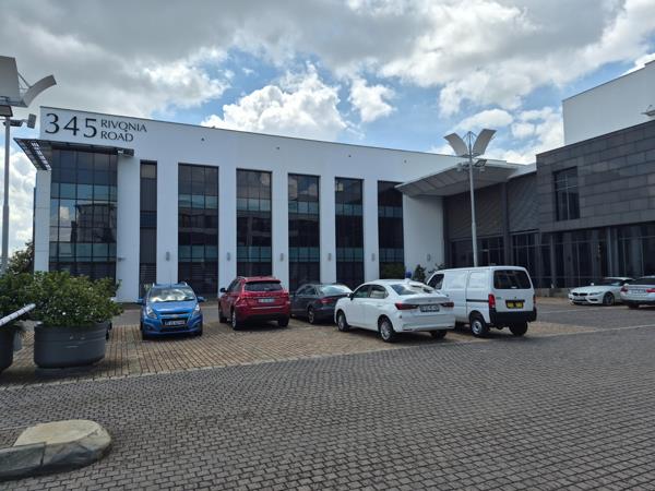 761 m² Commercial space
