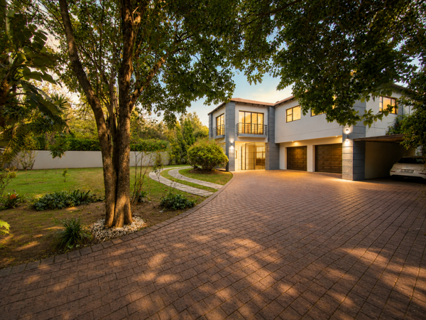 6 Bedroom House