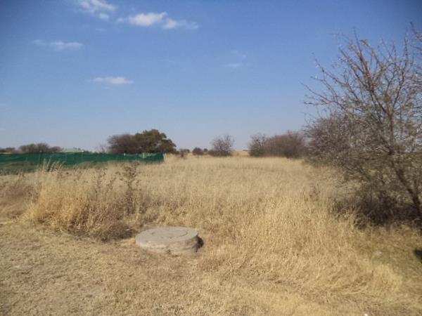 780 m² Land