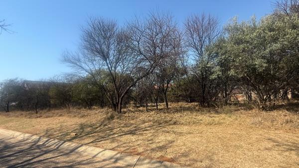 754 m² Land