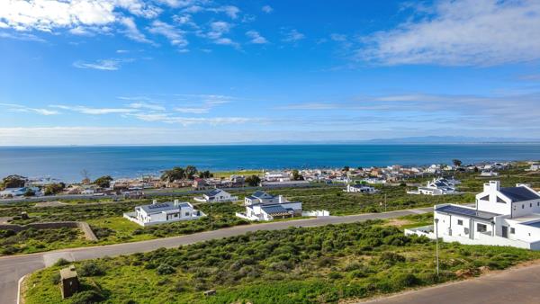 512 m² Land