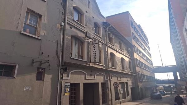 900 m² Commercial space