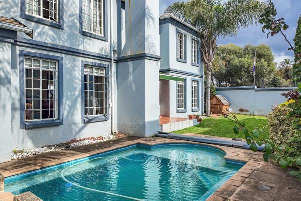 4 Bedroom Townhouse