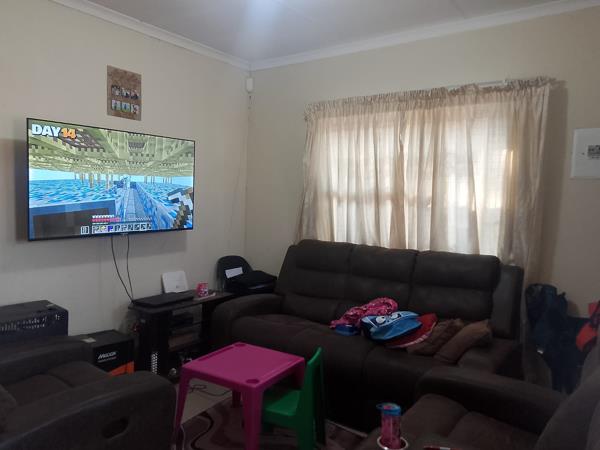 2 Bedroom House
