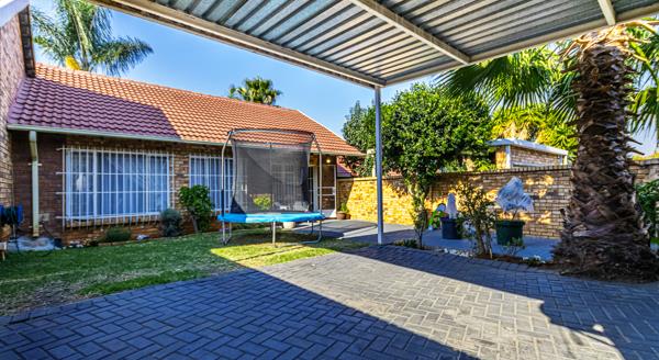 2 Bedroom Townhouse