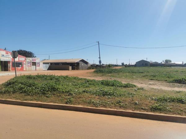 892 m² Land