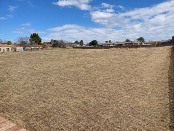 5 219 m² Land