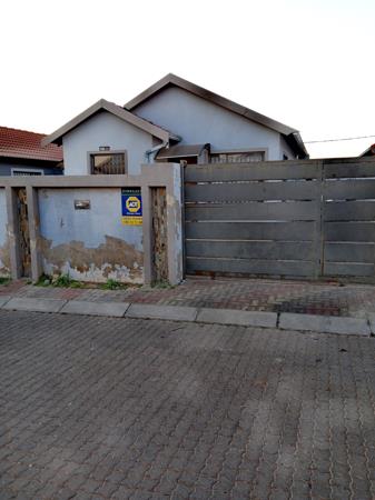 2 Bedroom House