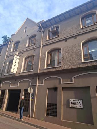 900 m² Office Space
