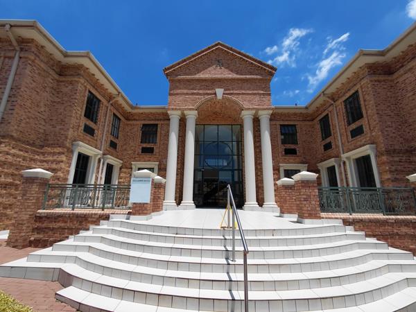 174 m² Commercial space