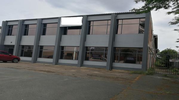496 m² Industrial space