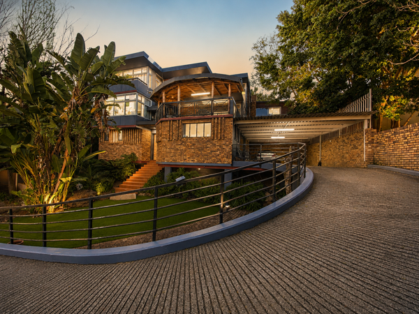 6 Bedroom House
