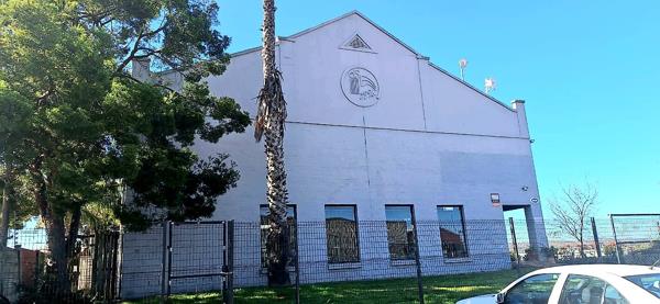 865 m² Commercial space