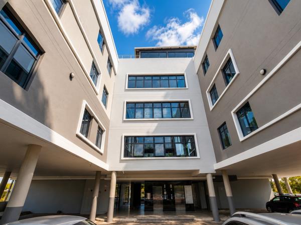 155 m² Commercial space